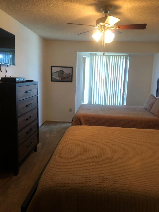 Whispering Meadows Apartments ベーカーズフィールド エクステリア 写真